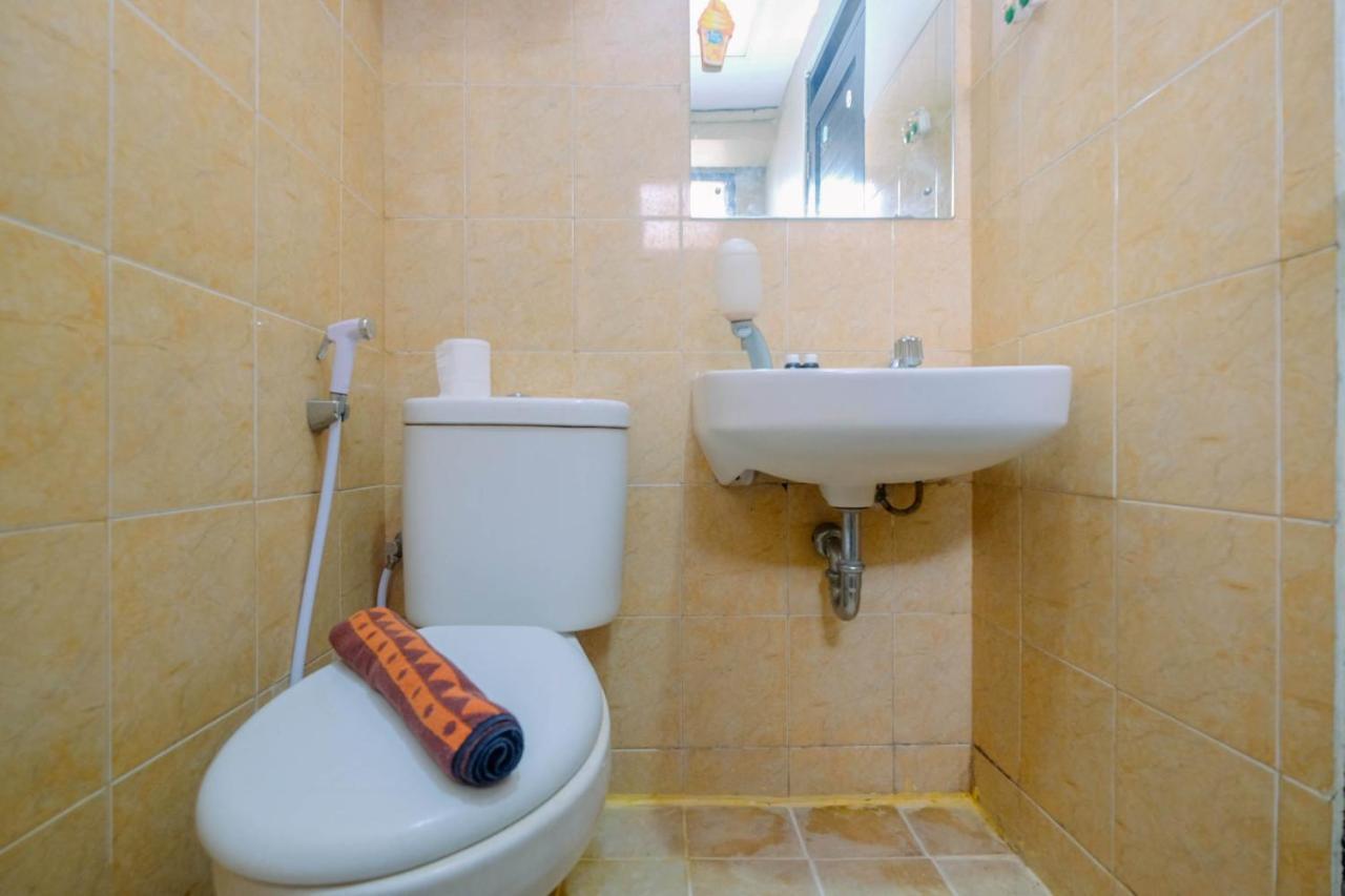 Apartment Warm And Homey 2br At Kebagusan By Travelio Jakarta